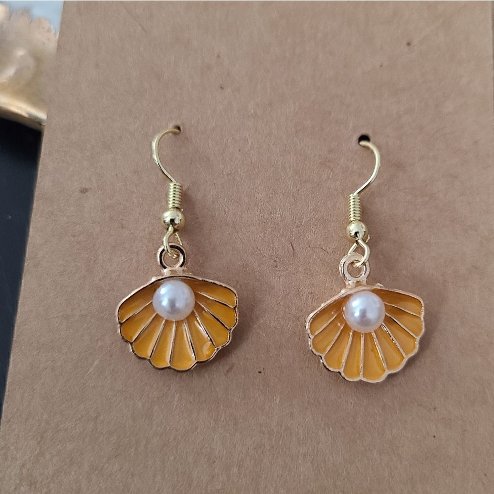 New Hand Crafted Cute Yellow Shell with Pearl Earrings 14K Gold Plated Hooks
